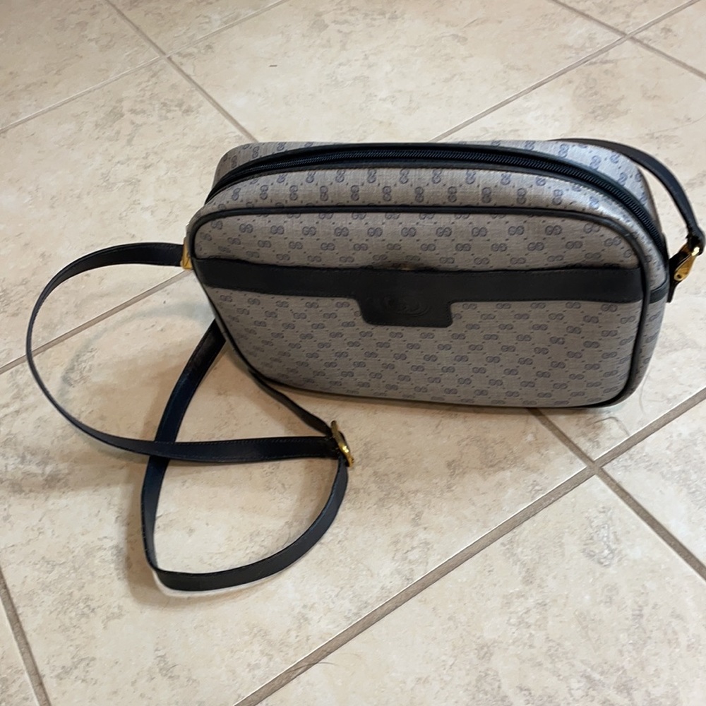 Gucci crossbody